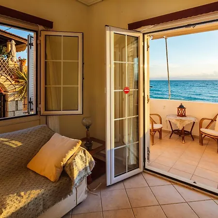 Διαμέρισμα On The - Akroyali Family *