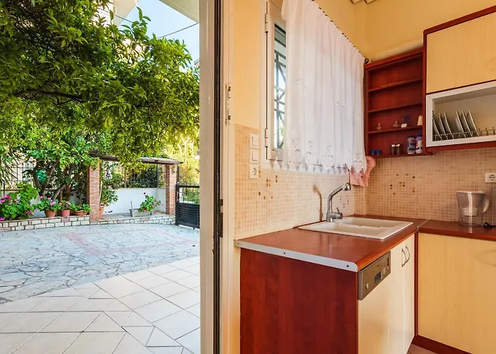 Apartman On The - Akroyali Family *