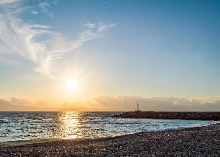 On The - Akroyali Family * Akrojáli