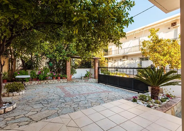 Apartman On The - Akroyali Family *