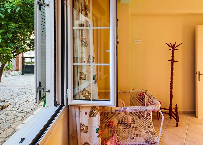 Apartman On The - Akroyali Family